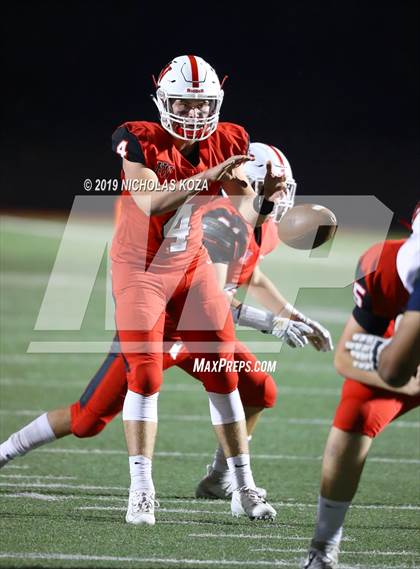 Thumbnail 3 in St. Genevieve vs. Harvard-Westlake photogallery.