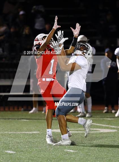 Thumbnail 3 in St. Genevieve vs. Harvard-Westlake photogallery.