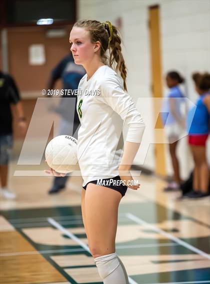 Thumbnail 3 in Hamilton vs Basha photogallery.