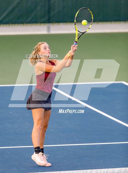 Thumbnail 2 in Osage @ Helias photogallery.