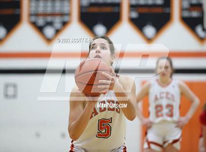 Thumbnail 3 in Johnstown-Monroe vs Amanda-Clearcreek (OHSAA D3 Sectional Final) photogallery.