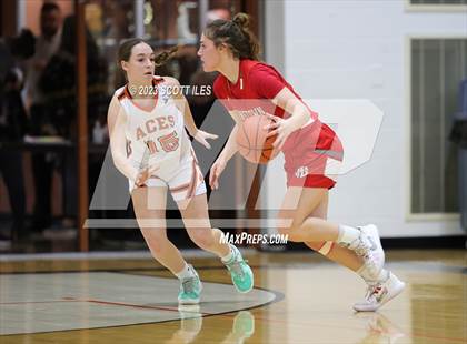 Thumbnail 2 in Johnstown-Monroe vs Amanda-Clearcreek (OHSAA D3 Sectional Final) photogallery.