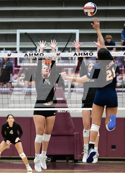 Thumbnail 3 in Sachse @ Wylie photogallery.