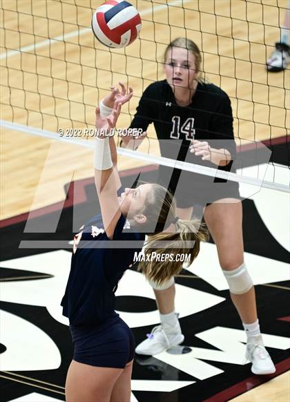 Thumbnail 3 in Sachse @ Wylie photogallery.