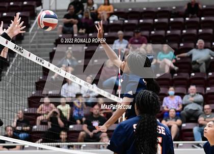 Thumbnail 1 in Sachse @ Wylie photogallery.