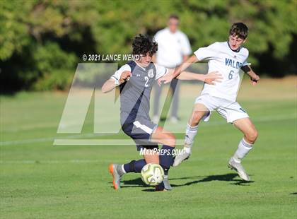 Thumbnail 2 in Valor Christian @ Columbine photogallery.