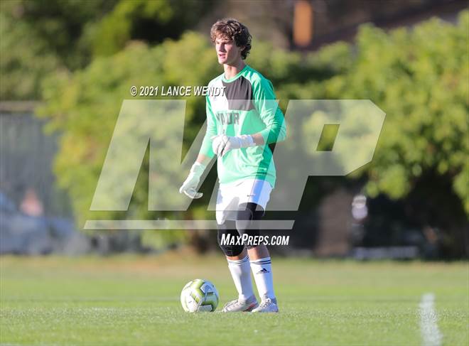 null - Photo 01