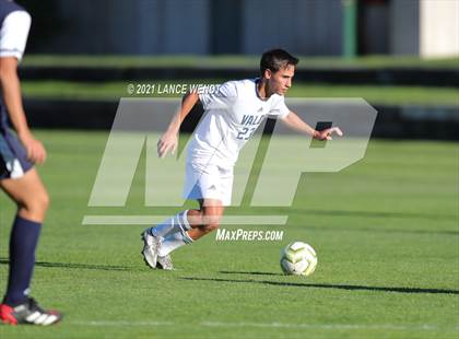 Thumbnail 2 in Valor Christian @ Columbine photogallery.