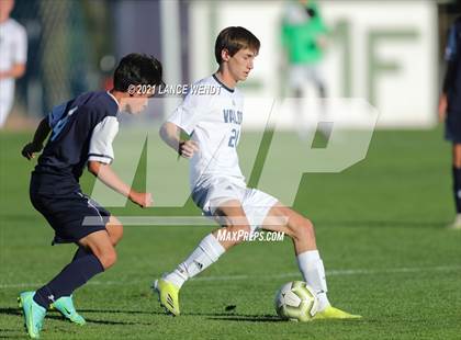 Thumbnail 3 in Valor Christian @ Columbine photogallery.