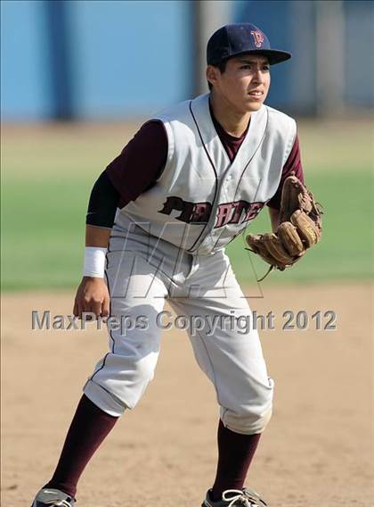 Thumbnail 1 in California vs. Paramount (CIF SS D3 Playoffs) photogallery.