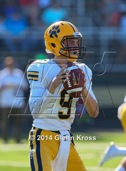 Thumbnail 2 in St. Ignatius @ Paramus Catholic photogallery.