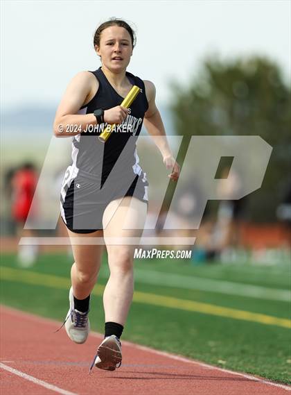 Thumbnail 2 in Fernley Invitational (4X800M Relay) photogallery.
