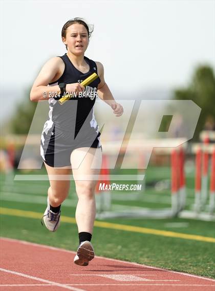 Thumbnail 3 in Fernley Invitational (4X800M Relay) photogallery.