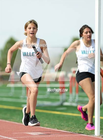 Thumbnail 1 in Fernley Invitational (4X800M Relay) photogallery.
