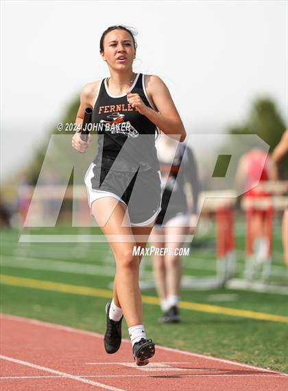 Thumbnail 1 in Fernley Invitational (4X800M Relay) photogallery.