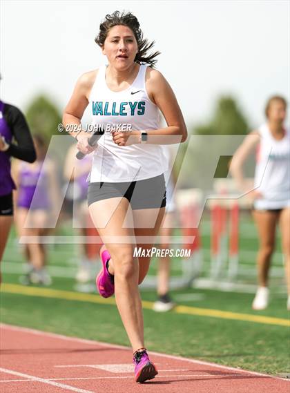 Thumbnail 2 in Fernley Invitational (4X800M Relay) photogallery.