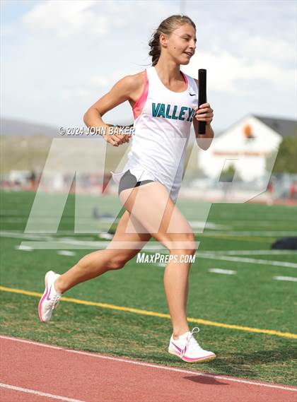 Thumbnail 1 in Fernley Invitational (4X800M Relay) photogallery.