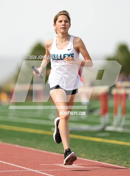 Thumbnail 3 in Fernley Invitational (4X800M Relay) photogallery.