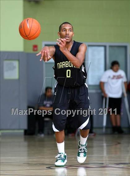 Thumbnail 2 in University @ Narbonne (CIF LA City Finals) photogallery.