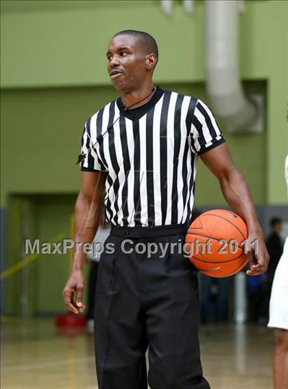 Thumbnail 1 in University @ Narbonne (CIF LA City Finals) photogallery.