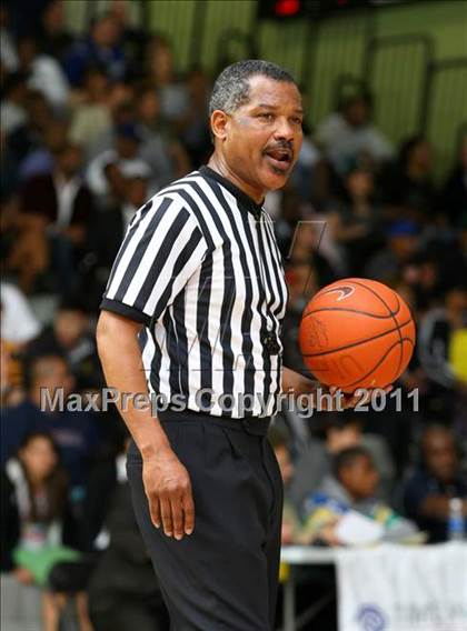 Thumbnail 3 in University @ Narbonne (CIF LA City Finals) photogallery.