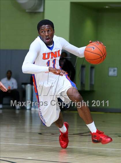 Thumbnail 2 in University @ Narbonne (CIF LA City Finals) photogallery.