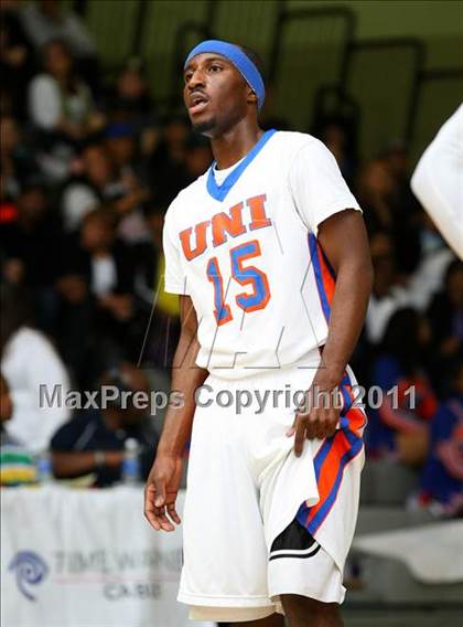 Thumbnail 1 in University @ Narbonne (CIF LA City Finals) photogallery.