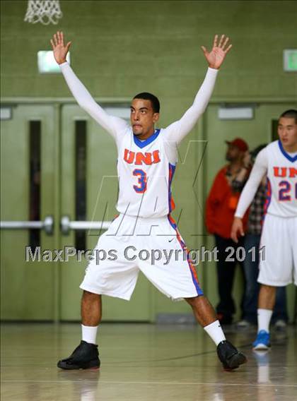 Thumbnail 3 in University @ Narbonne (CIF LA City Finals) photogallery.