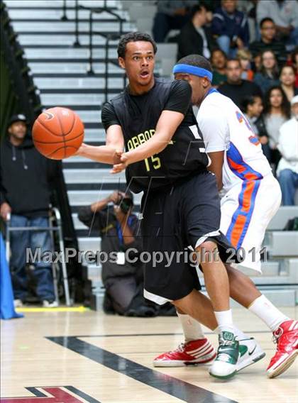 Thumbnail 1 in University @ Narbonne (CIF LA City Finals) photogallery.
