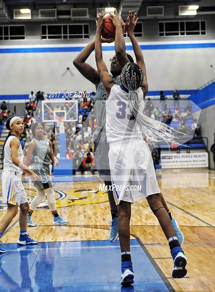 Thumbnail 3 in Lee @ Jemison photogallery.