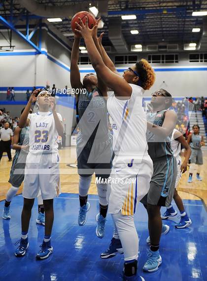 Thumbnail 1 in Lee @ Jemison photogallery.