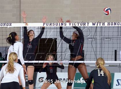 Thumbnail 2 in Archbishop Mitty vs. Village Christian (CIF State D2 Final) photogallery.
