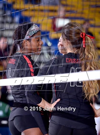 Thumbnail 2 in Archbishop Mitty vs. Village Christian (CIF State D2 Final) photogallery.