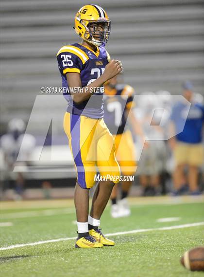 Thumbnail 2 in Bourgeois H.L. @ Thibodaux photogallery.