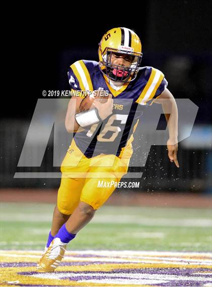 Thumbnail 2 in Bourgeois H.L. @ Thibodaux photogallery.