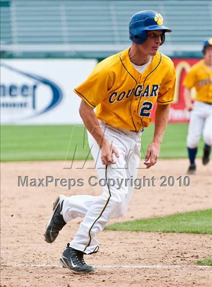 Thumbnail 3 in North Providence vs. Bishop Hendricken (RIIL Division 1 Final - Game 2) photogallery.