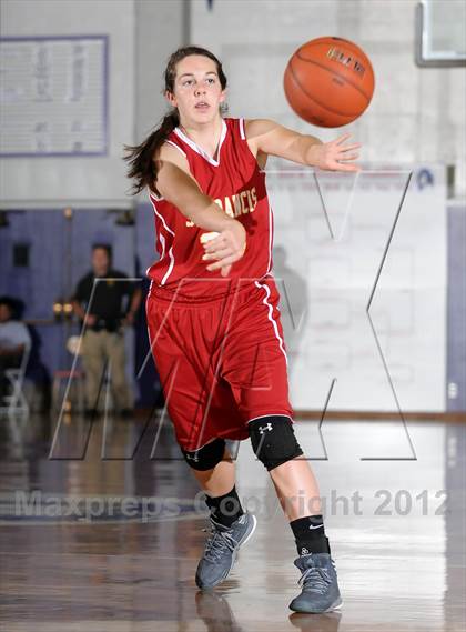 Thumbnail 2 in St. Francis vs. Benicia (St. Hope Classic) photogallery.