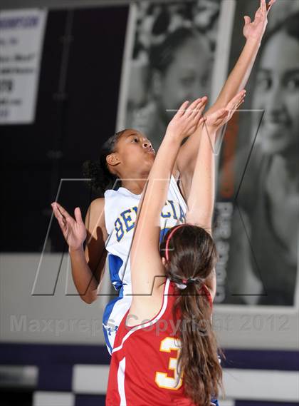 Thumbnail 3 in St. Francis vs. Benicia (St. Hope Classic) photogallery.