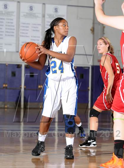 Thumbnail 1 in St. Francis vs. Benicia (St. Hope Classic) photogallery.