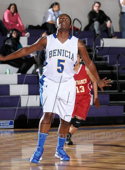 Thumbnail 3 in St. Francis vs. Benicia (St. Hope Classic) photogallery.