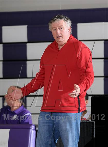 Thumbnail 2 in St. Francis vs. Benicia (St. Hope Classic) photogallery.