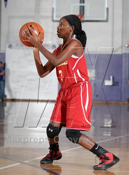 Thumbnail 1 in St. Francis vs. Benicia (St. Hope Classic) photogallery.