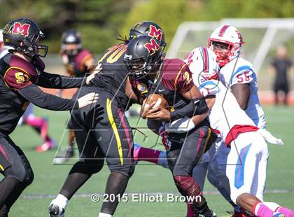 Thumbnail 3 in DeMatha @ Bishop McNamara photogallery.