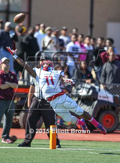 Thumbnail 1 in DeMatha @ Bishop McNamara photogallery.