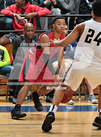 Thumbnail 3 in Paul VI vs. Findlay Prep (Chick-fil-a Classic) photogallery.