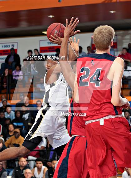 Thumbnail 3 in Paul VI vs. Findlay Prep (Chick-fil-a Classic) photogallery.