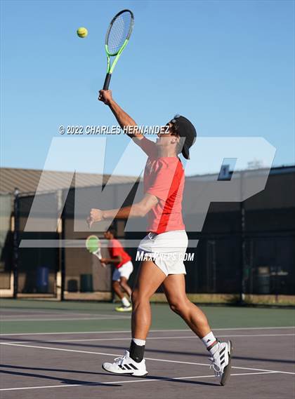 Thumbnail 3 in The Woodlands vs Memorial (UIL 6A Team Tennis Semifinal) photogallery.