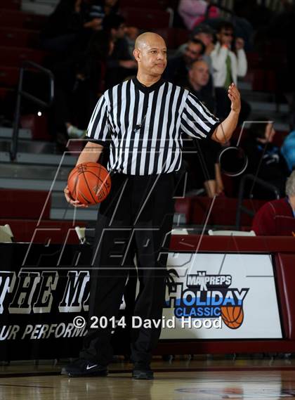 Thumbnail 2 in La Quinta @ Dana Hills (MaxPreps Holiday Classic) photogallery.