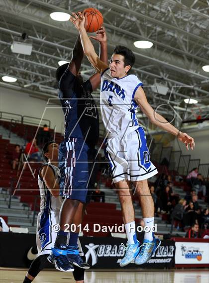 Thumbnail 3 in La Quinta @ Dana Hills (MaxPreps Holiday Classic) photogallery.