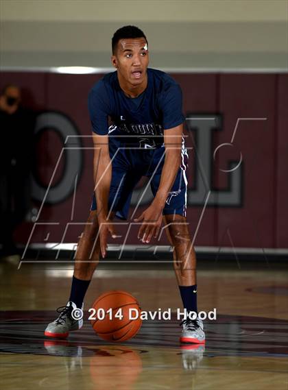 Thumbnail 3 in La Quinta @ Dana Hills (MaxPreps Holiday Classic) photogallery.